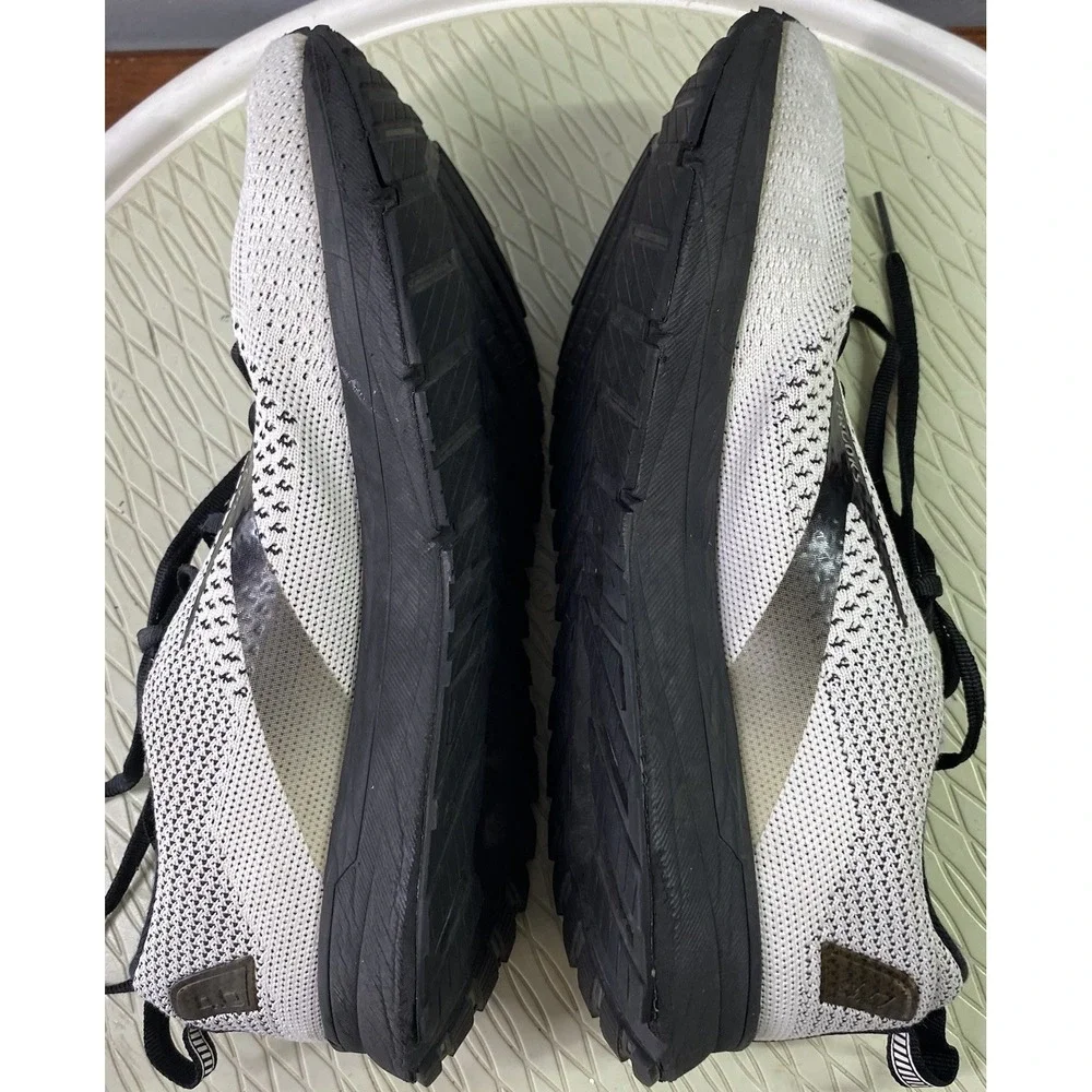 Brooks Womens Revel 4 White&Black Running Sneakers Athletic Shoes‎ Sz. 10